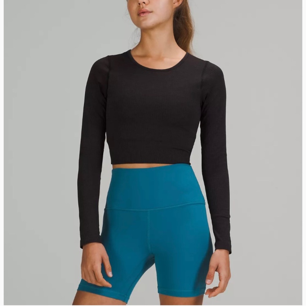 Lululemon Ebb to StreetLong Sleeve Size:4 Color: Black/Gray